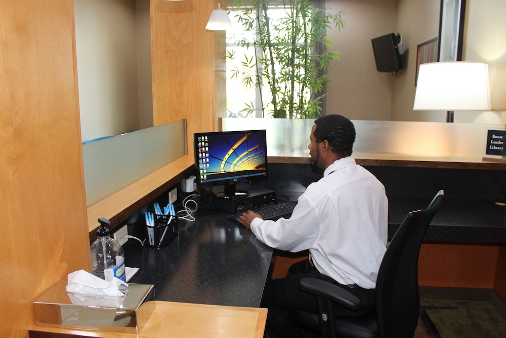 Fairfield Inn & Suites by Marriott Kansas City Liberty - photo 97