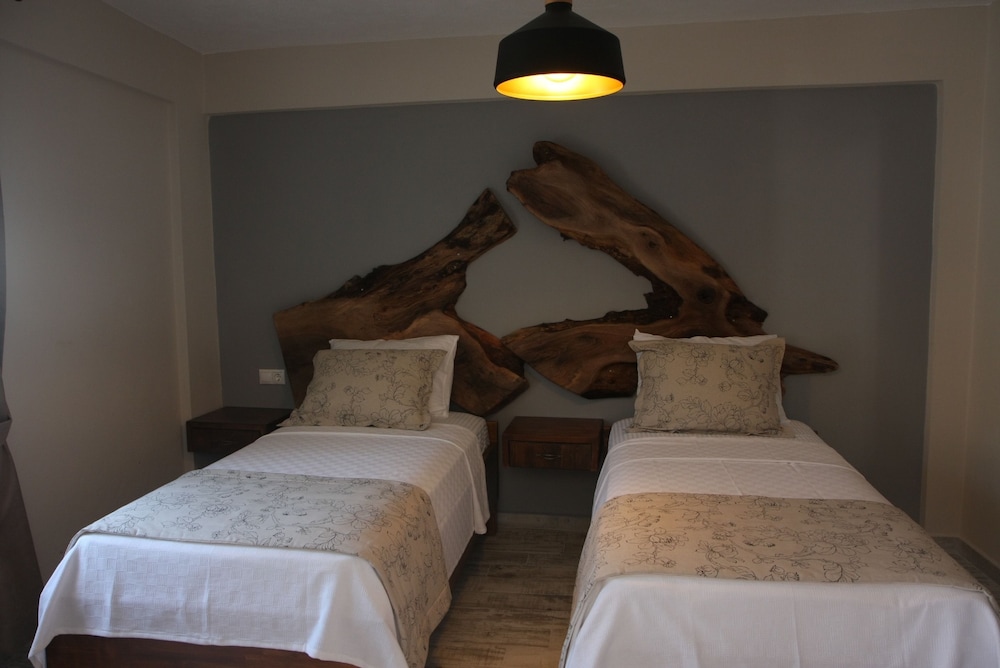 Tenedion Hotel — Bozcaada — photo 4