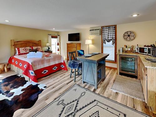 Double Eagle 2 - carbon neutral hotel in Alto