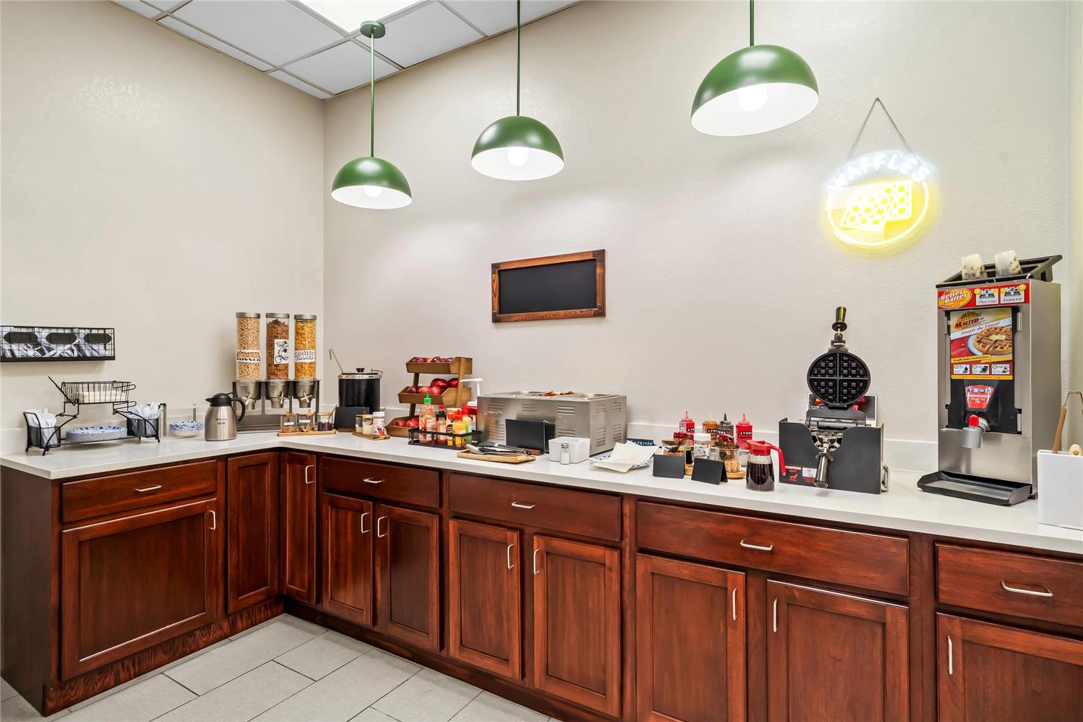 Comfort Inn & Suites Plainville Foxboro - photo 35
