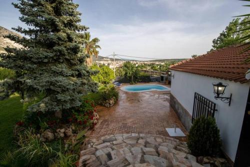 Casa Cuesta del Álamo. Vistas frente Puente Lata — 4-Star Luxury Hotel in Granada, Spain
