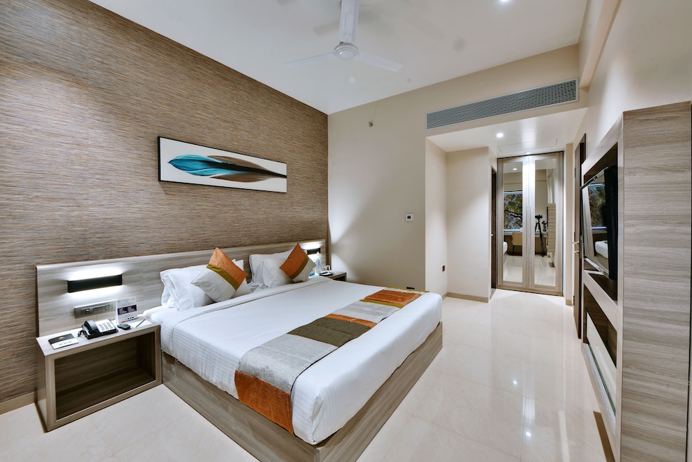 Click Hotel Pithampur — Dhar — photo 4