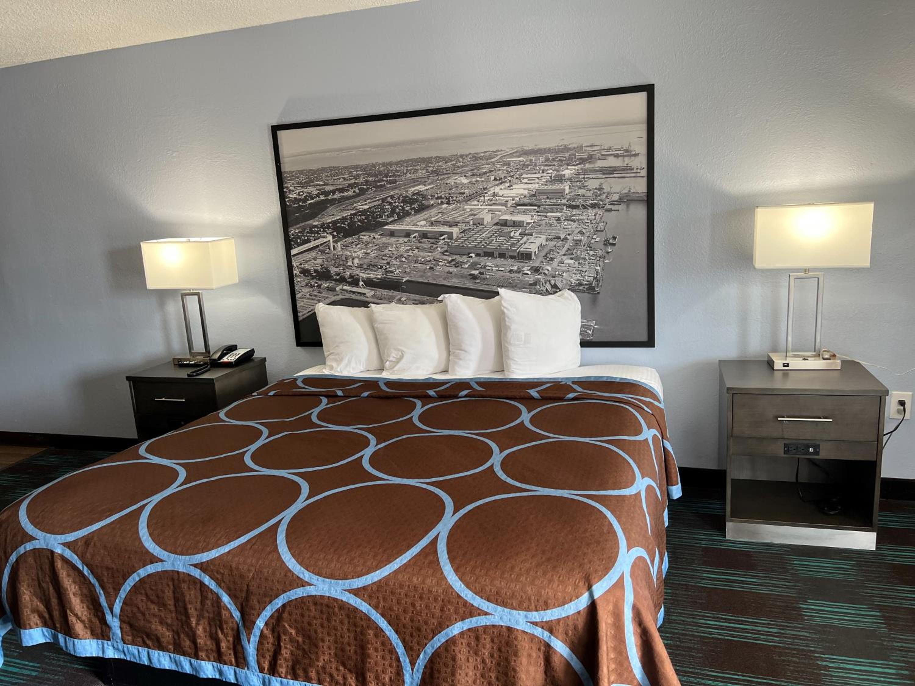 Super 8 by Wyndham Newport News - photo 12
