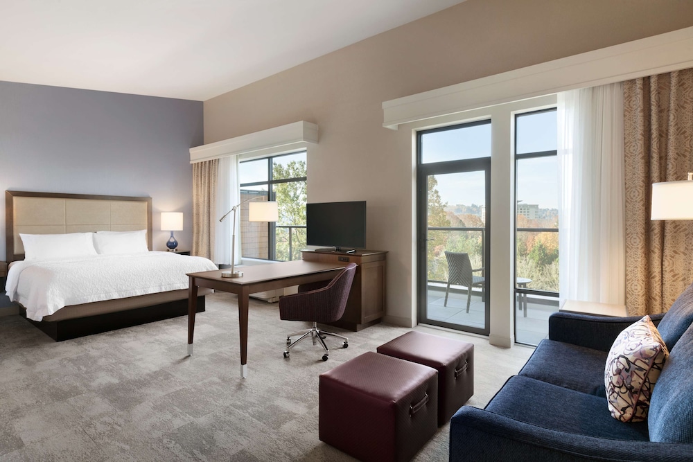 Hampton Inn & Suites Seattle Renton - photo 17