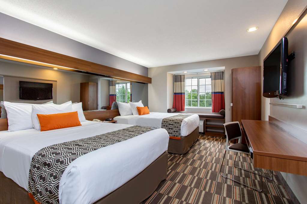 Microtel Inn & Suites by Wyndham Philadelphia Airport - photo 15