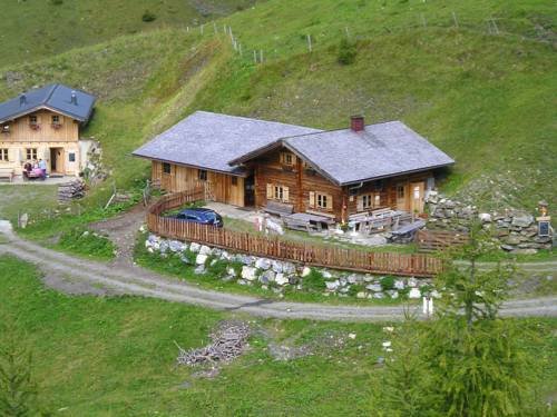 Bauernhof Grussberggut — 4-Star Luxury Hotel in Bad Hofgastein, Austria