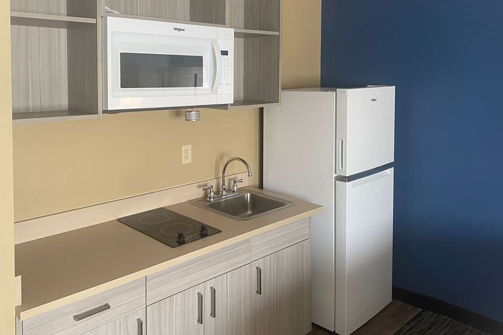 Suburban Studios Arlington Heights Elk Grove - photo 21