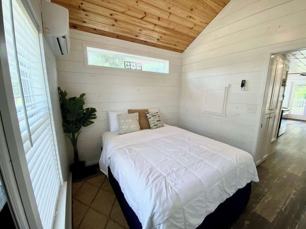 Resort at Fredericksburg Unit 4 - photo 2
