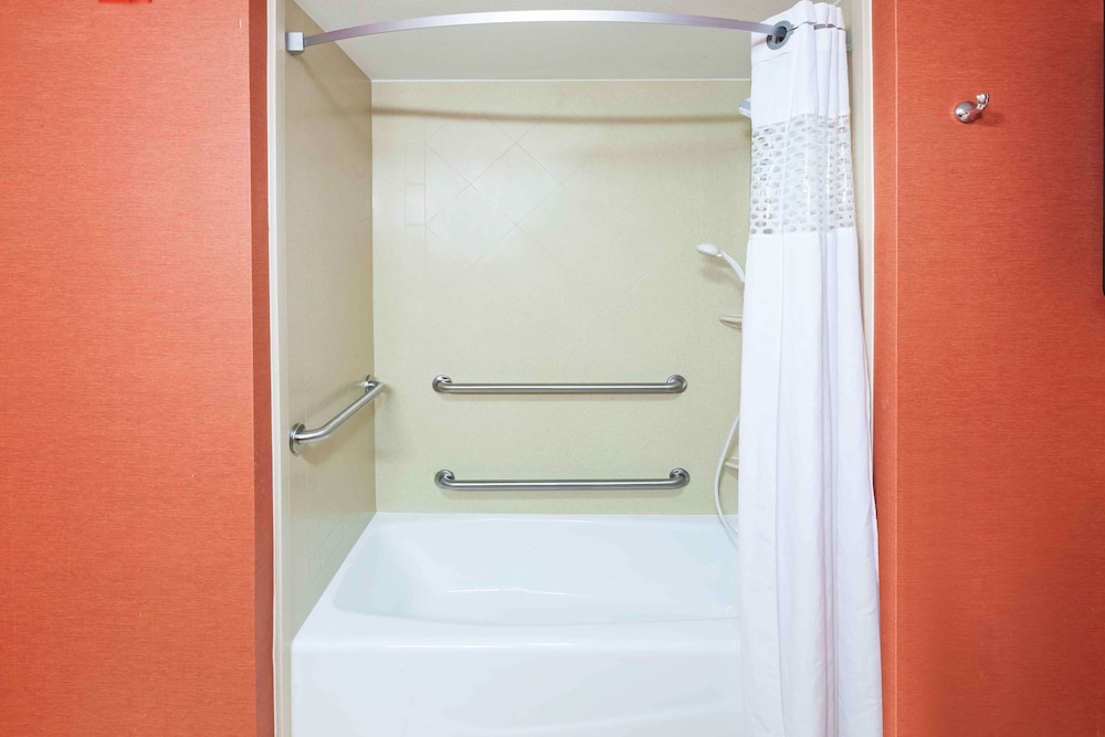 Hampton Inn & Suites Morgan City - photo 32