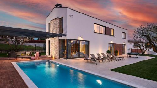 Villa Ansi by Villas Holiday — 4-Star Luxury Hotel in Visignano, Croatia