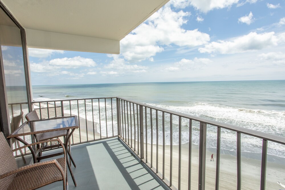 Royal Garden Resort 602 2 Bedroom Condo by RedAwning - photo 25