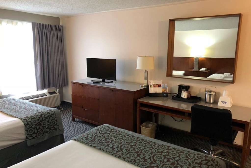 Days Inn by Wyndham Manassas Battlefield - photo 23