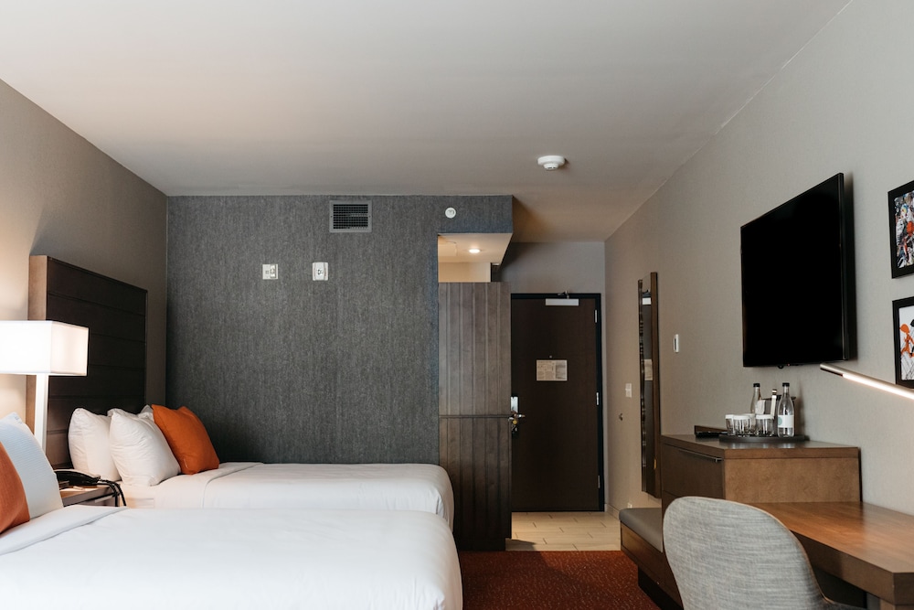 Revel Hotel Des Moines Urbandale Tapestry Collection by Hilton - photo 32
