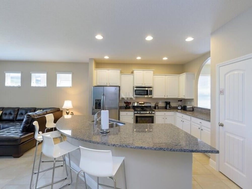 Fv61783 Solterra Resort 5 Bed 4.5 Baths Villa - photo 29