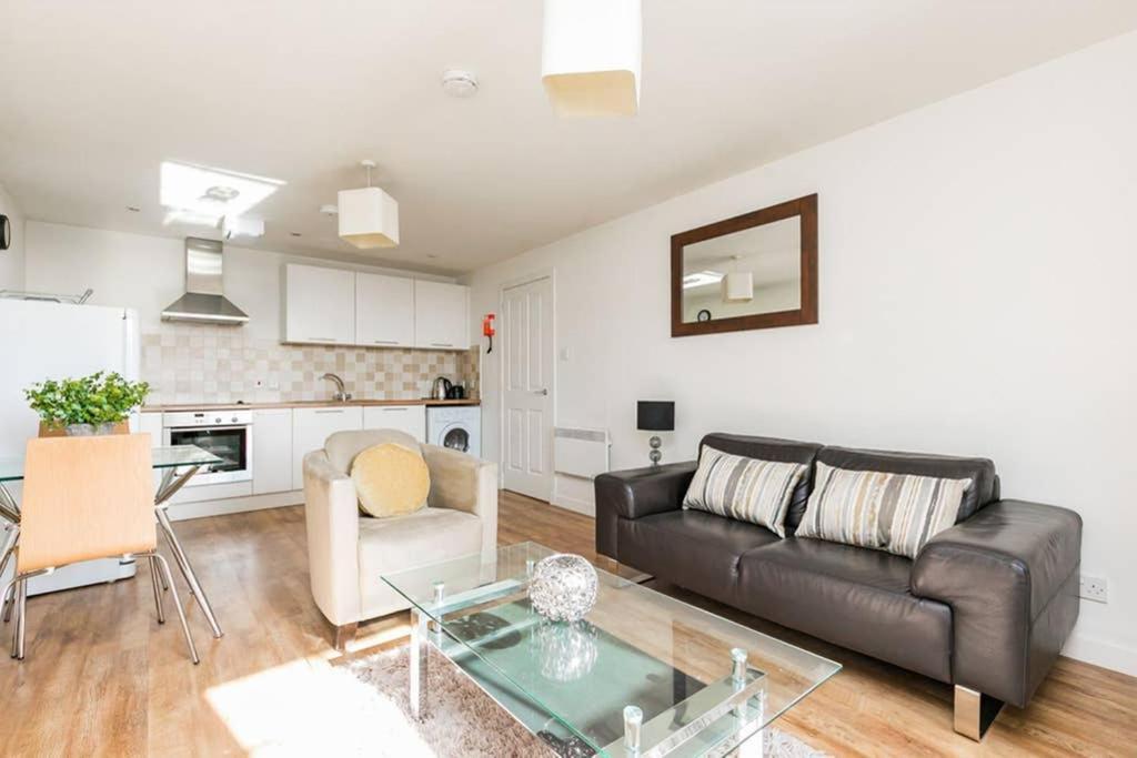 Flat 34 Fraser house apartment city centre apartment — 5-Star Luxury Hotel in Aberdeen, United Kingdom