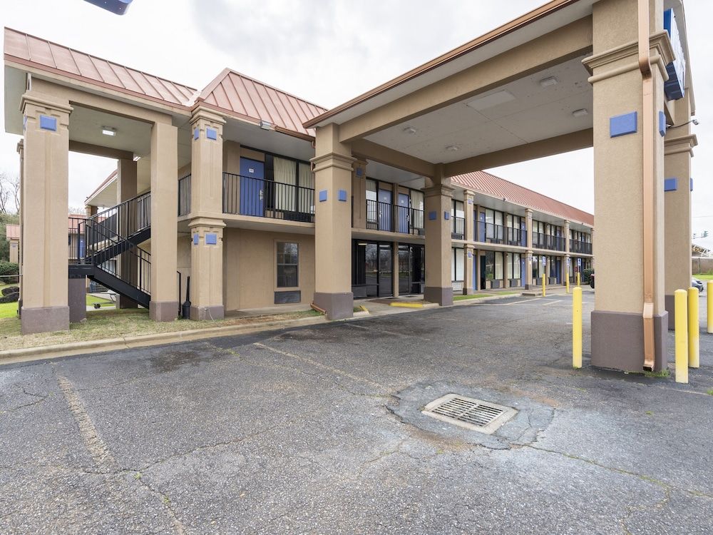 OYO Hotel Bossier City LA Red River - featured photo