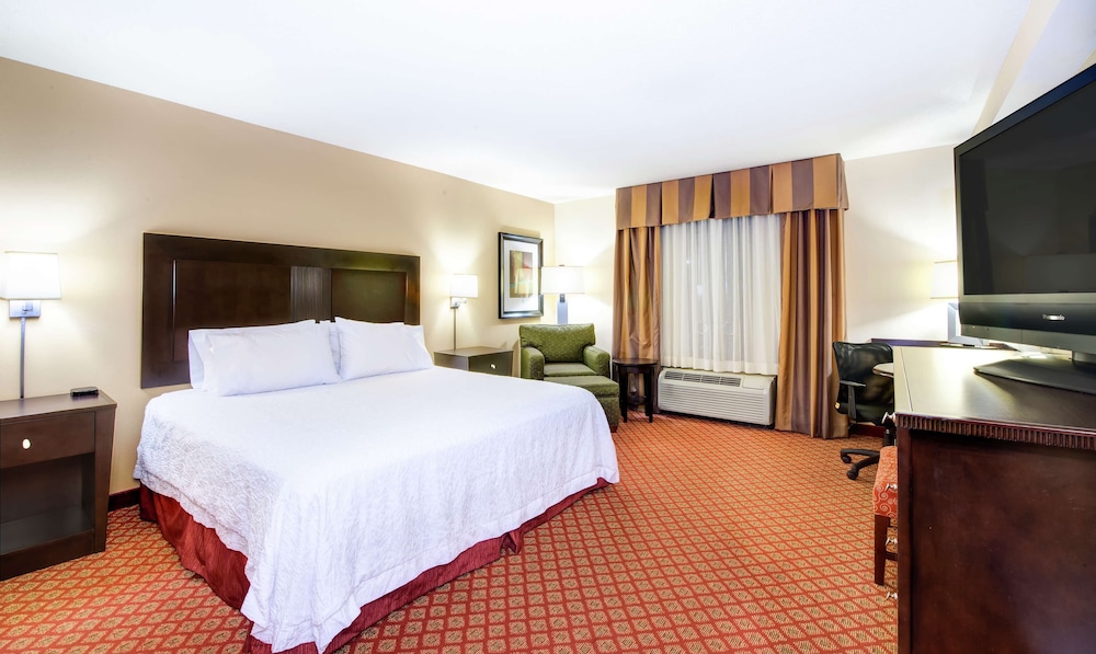 Hampton Inn Suites Scottsboro - photo 23
