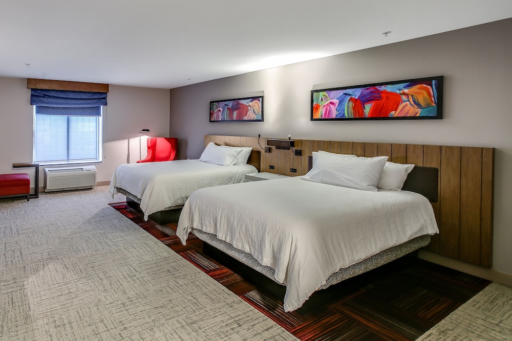 Hilton Garden Inn Ames - photo 6