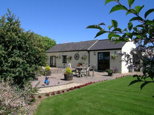Y Stabl - carbon neutral hotel in Fishguard