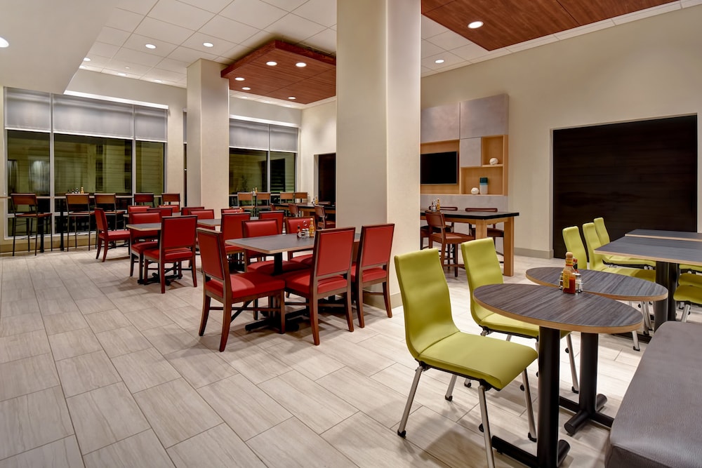 Holiday Inn Express & Suites Galveston Beach by IHG - photo 27