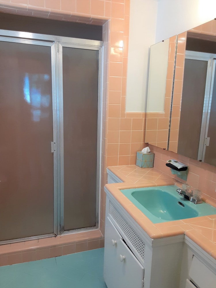 Manhattan Tower Apartment Hotel - photo 138