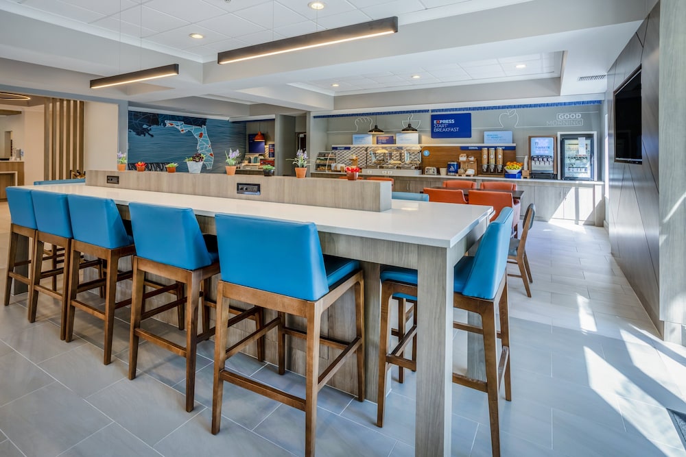 Holiday Inn Express Hotel & Suites New Tampa I 75 by IHG - photo 60