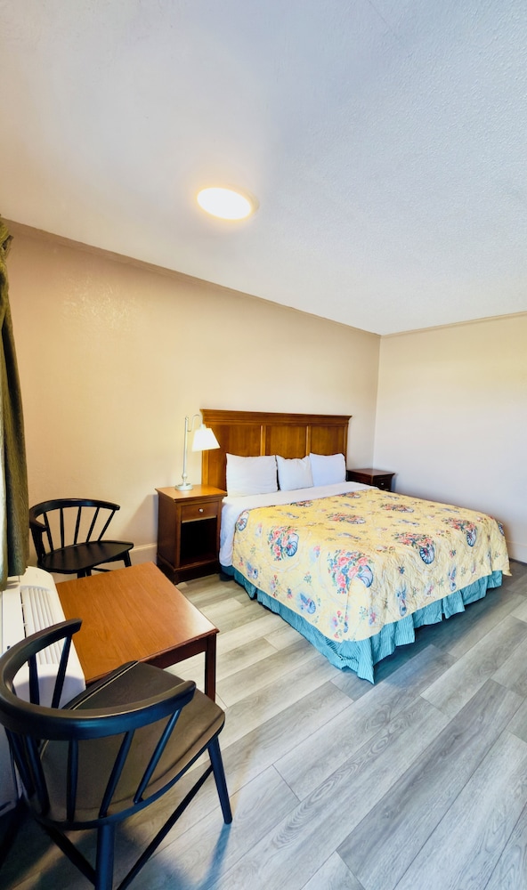 Ross Motel - photo 14