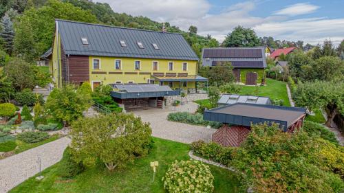 Dom Ogrodnika — 4-Star Luxury Hotel in Jezow Sudecki, Poland