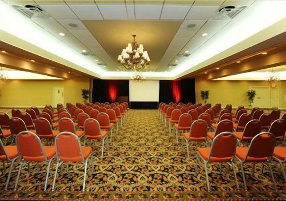 Budgetel Inn & Suites Atlanta - photo 30