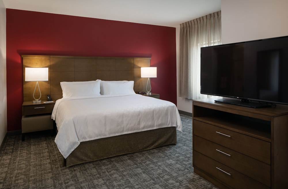 Staybridge Suites Phoenix Biltmore Area by IHG - photo 10