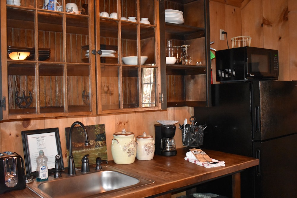 Bear Creek Lodge Cabin Resort - photo 37