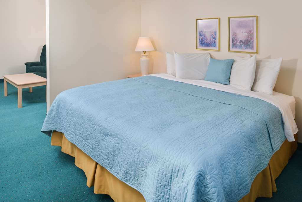 Americas Best Value Inn & Suites Bluffton - photo 8