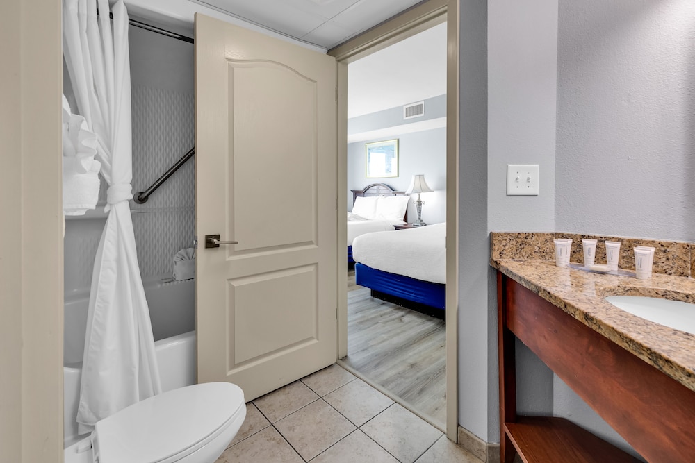 Carolinian Resort Stunning Condos - photo 121