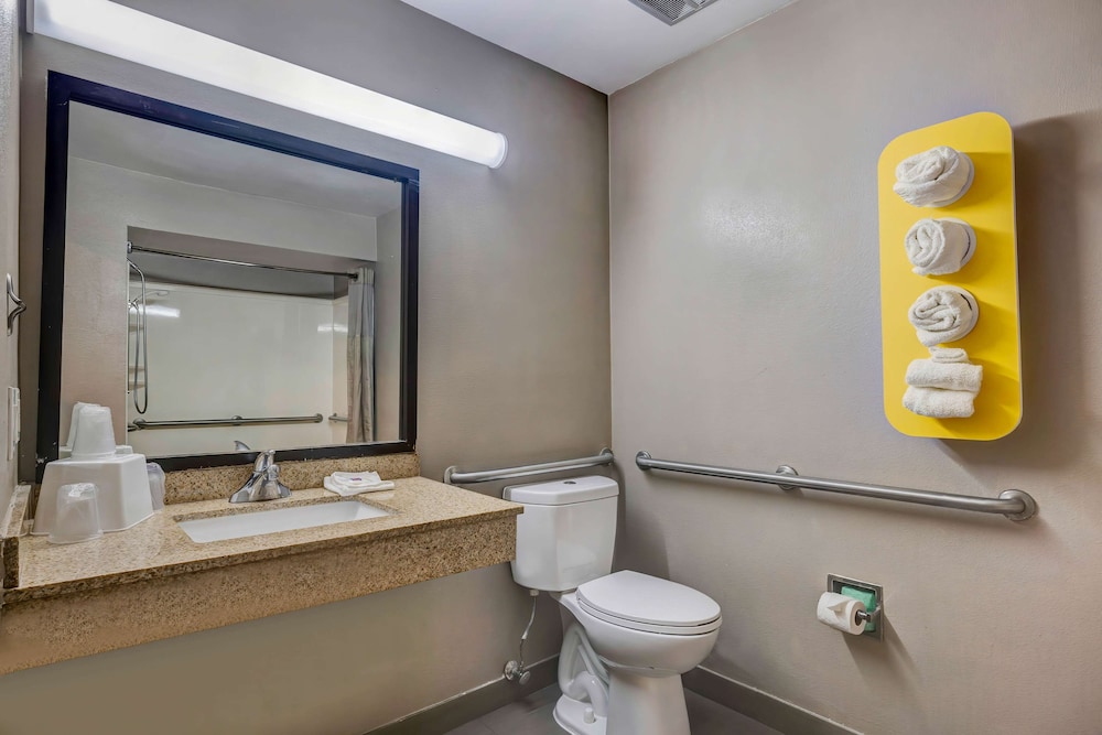 Motel 6 Mesquite TX Balch Springs - photo 10