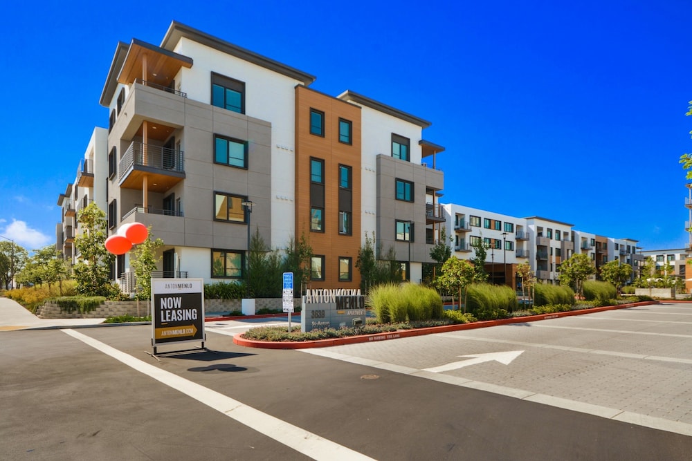 Global Luxury Suites in Menlo Park - photo 74