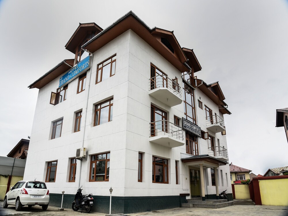 Hotel Grand Comforts - last minute hotel in Srinagar
