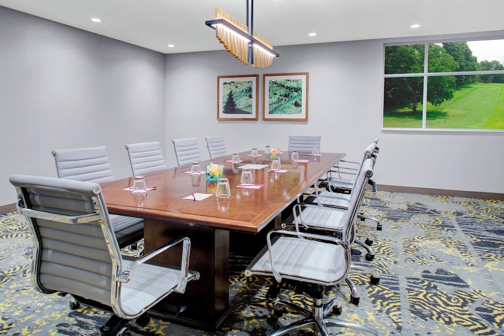 Fairfield by Marriott Inn & Suites Boulder Broomfield Interlocken - photo 26