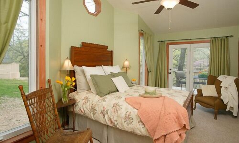 Lake Lucerne Resort & Ranch - photo 2