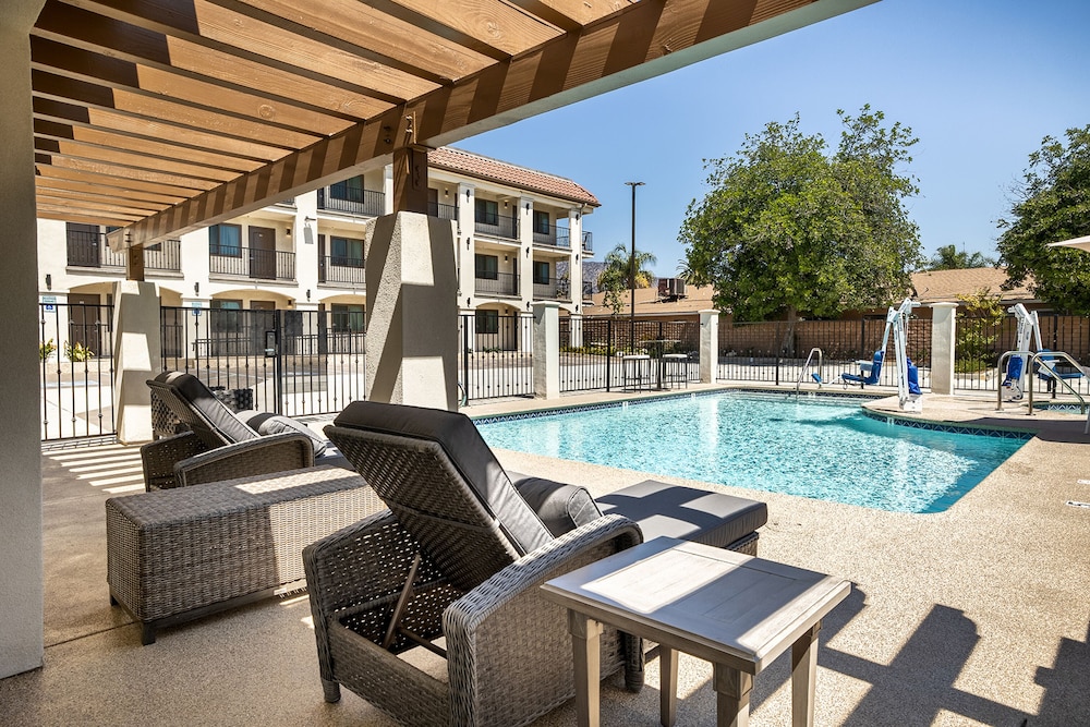 Hotel Huntington - photo 29