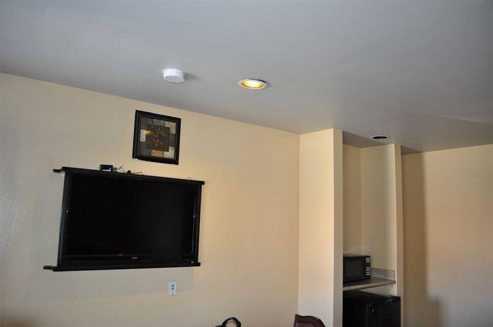 Rocky Inn - photo 5
