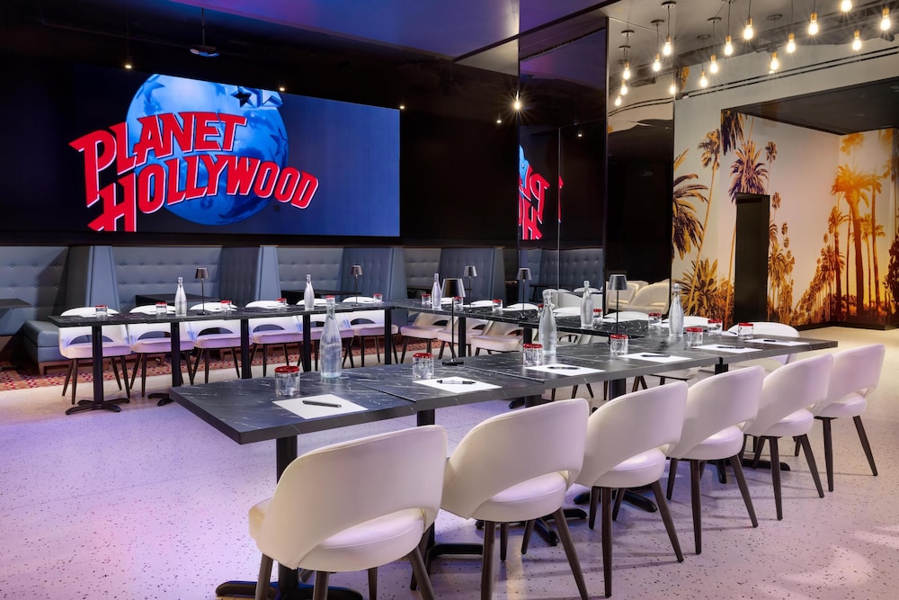 Hilton Garden Inn New York Times Square Central - photo 68