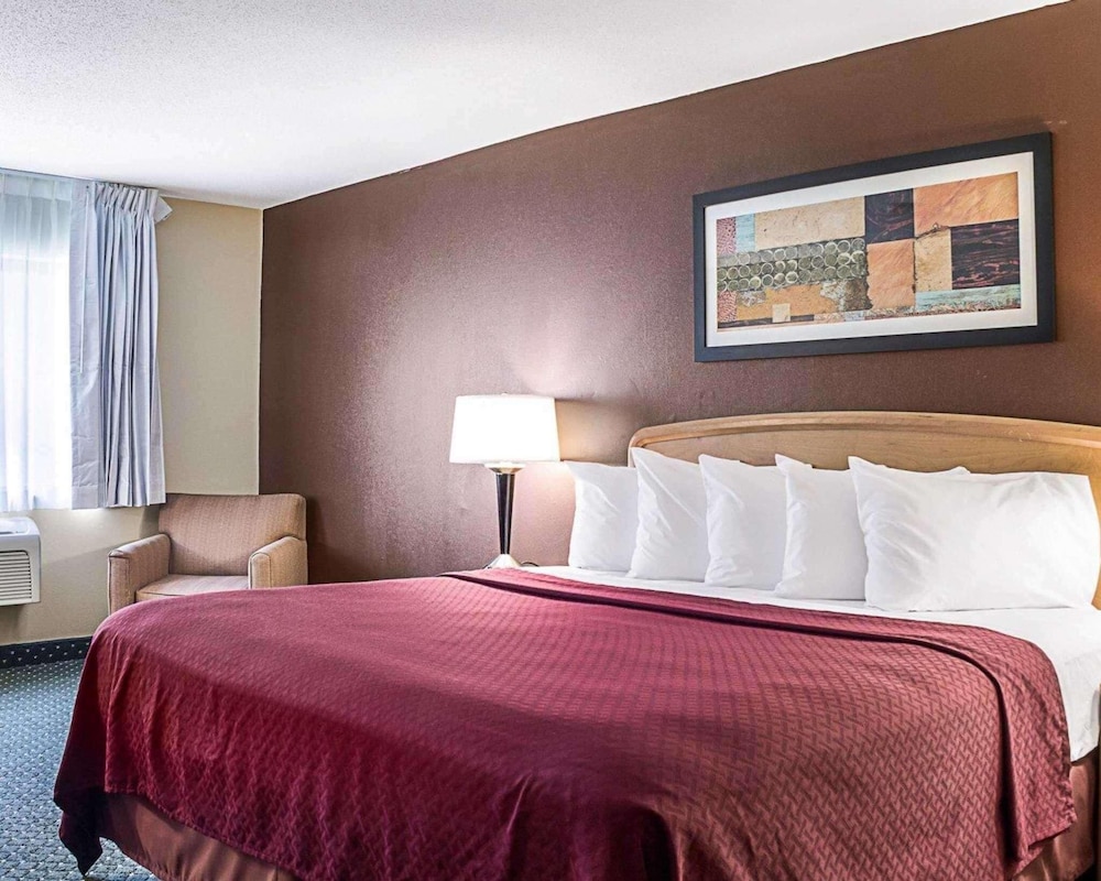 Travelodge by Wyndham Fargo West Acres - photo 4