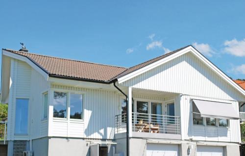 Amazing Home In Västra Frölunda — 5-Star Luxury Hotel in Vaestra Froelunda, Sweden