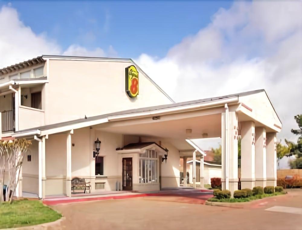 Super 8 By The Galleria North Dallas - featured photo