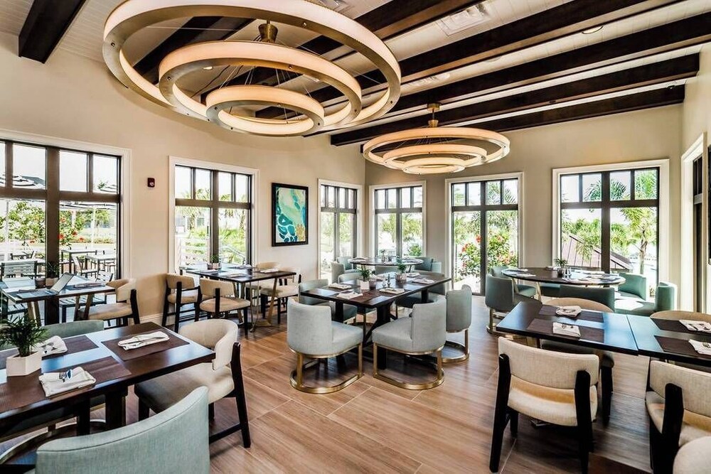 Chic Resort Villa: Themed Rooms Pool & Game Room - photo 65