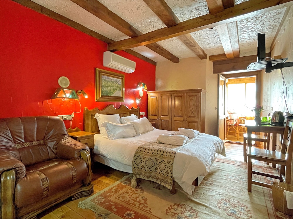 Hotel Peruskenea in Unknown City, Spain