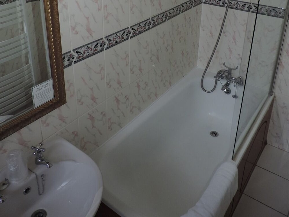 Bath House Hotel - last minute hotel in Ilfracombe