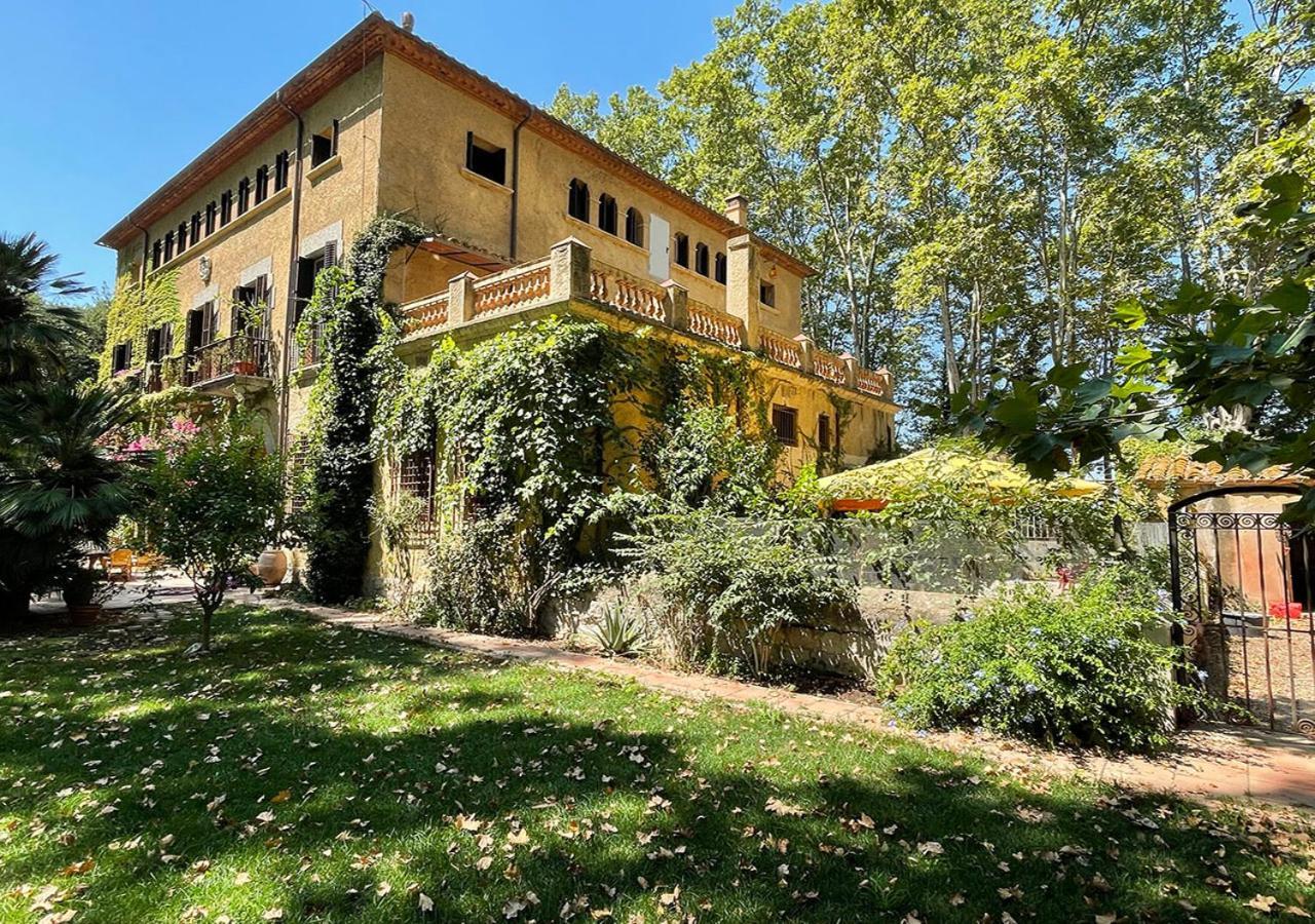 Can Codol de Fluvia Casita — 4-Star Luxury Hotel in Torroella De Fluvia, Spain