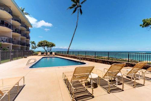 Kahana Reef Oceanfront Condos — 4-Star Luxury Hotel in Lahaina, United States
