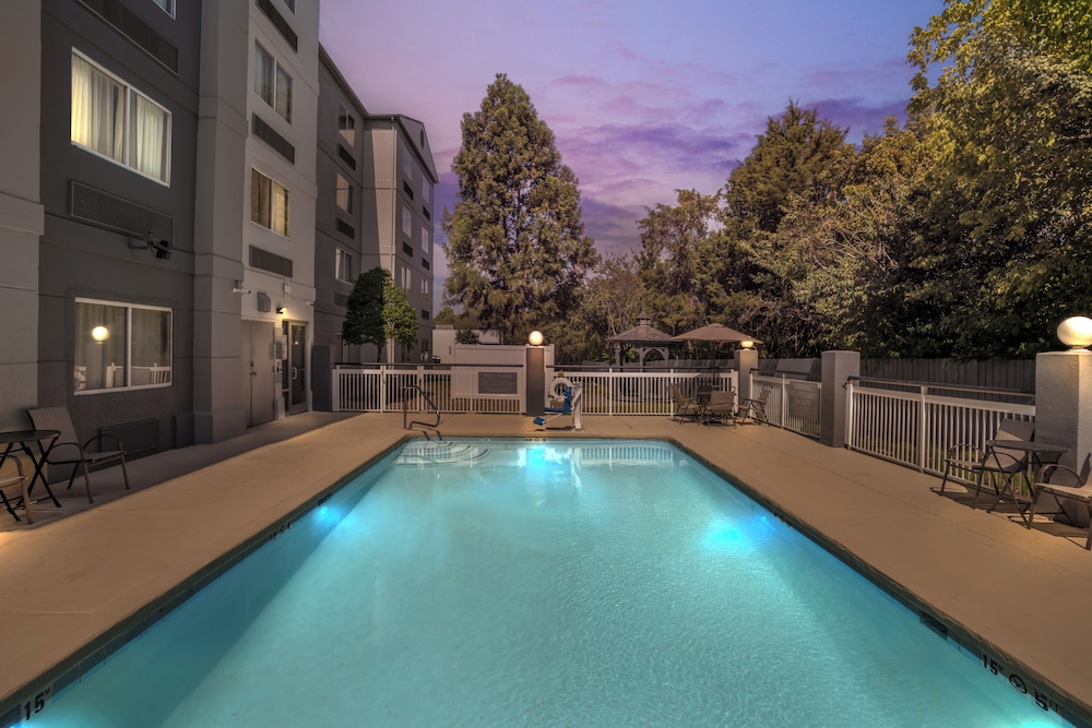 Spark by Hilton Kannapolis - photo 28